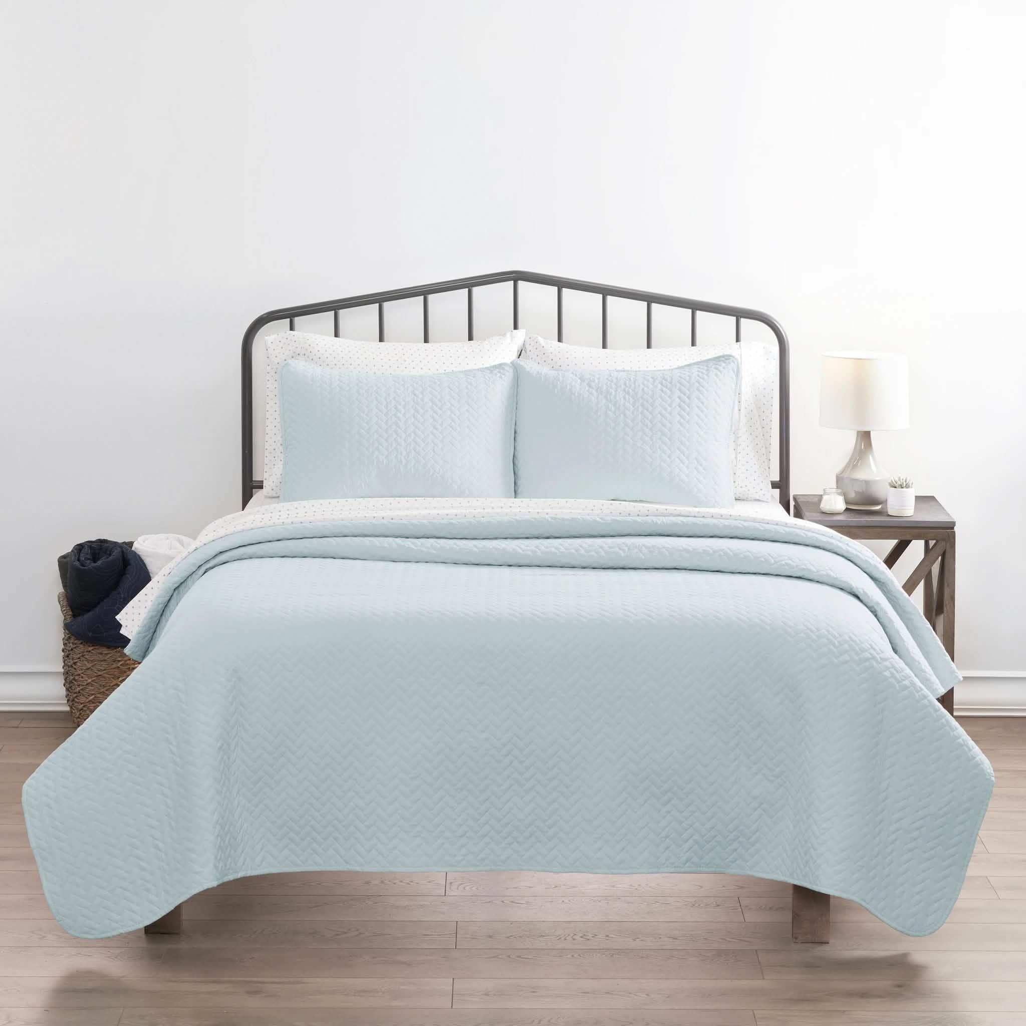 3-Piece Set: Herring Quilted Coverlet