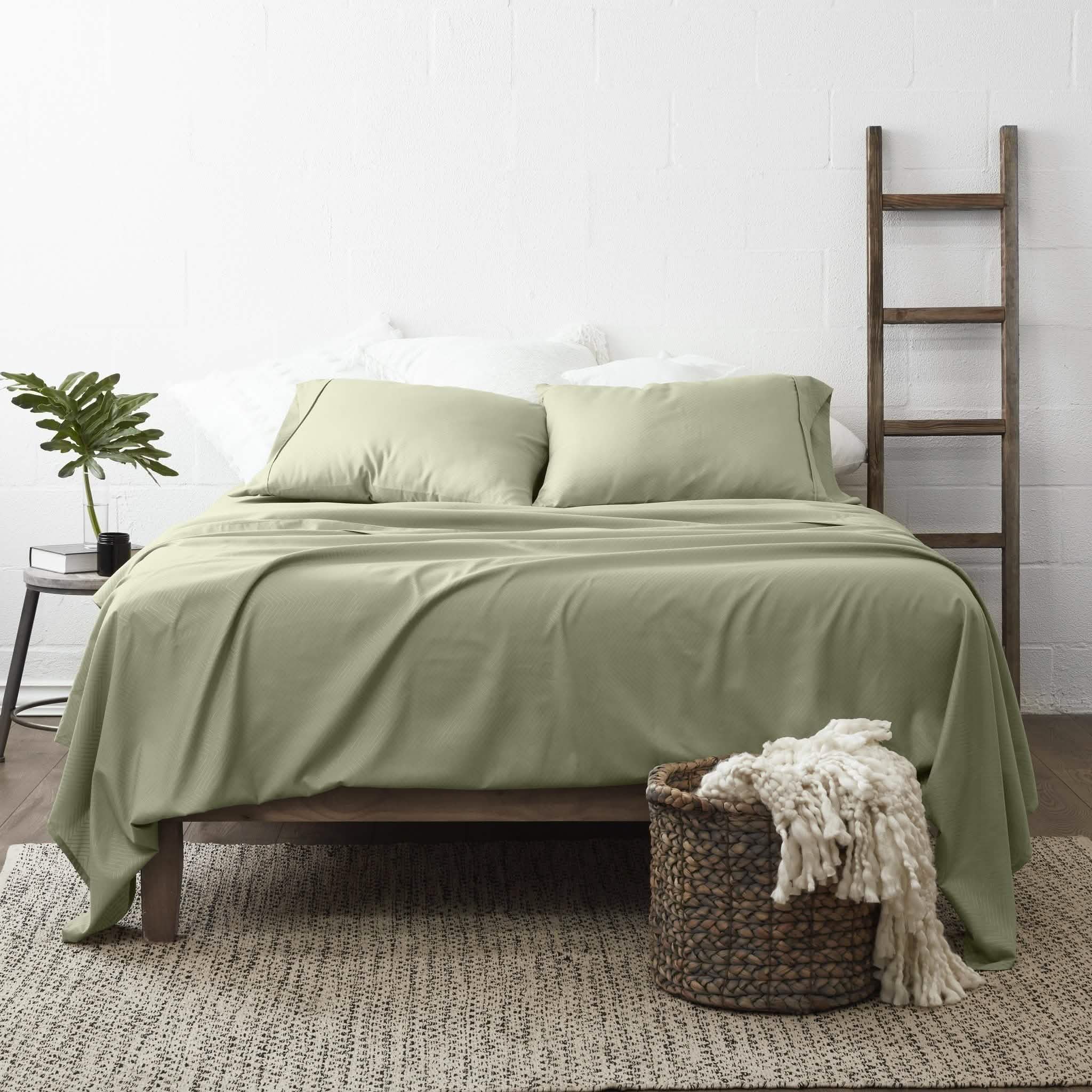 4-Piece: Chevron Embossed Sheet Set