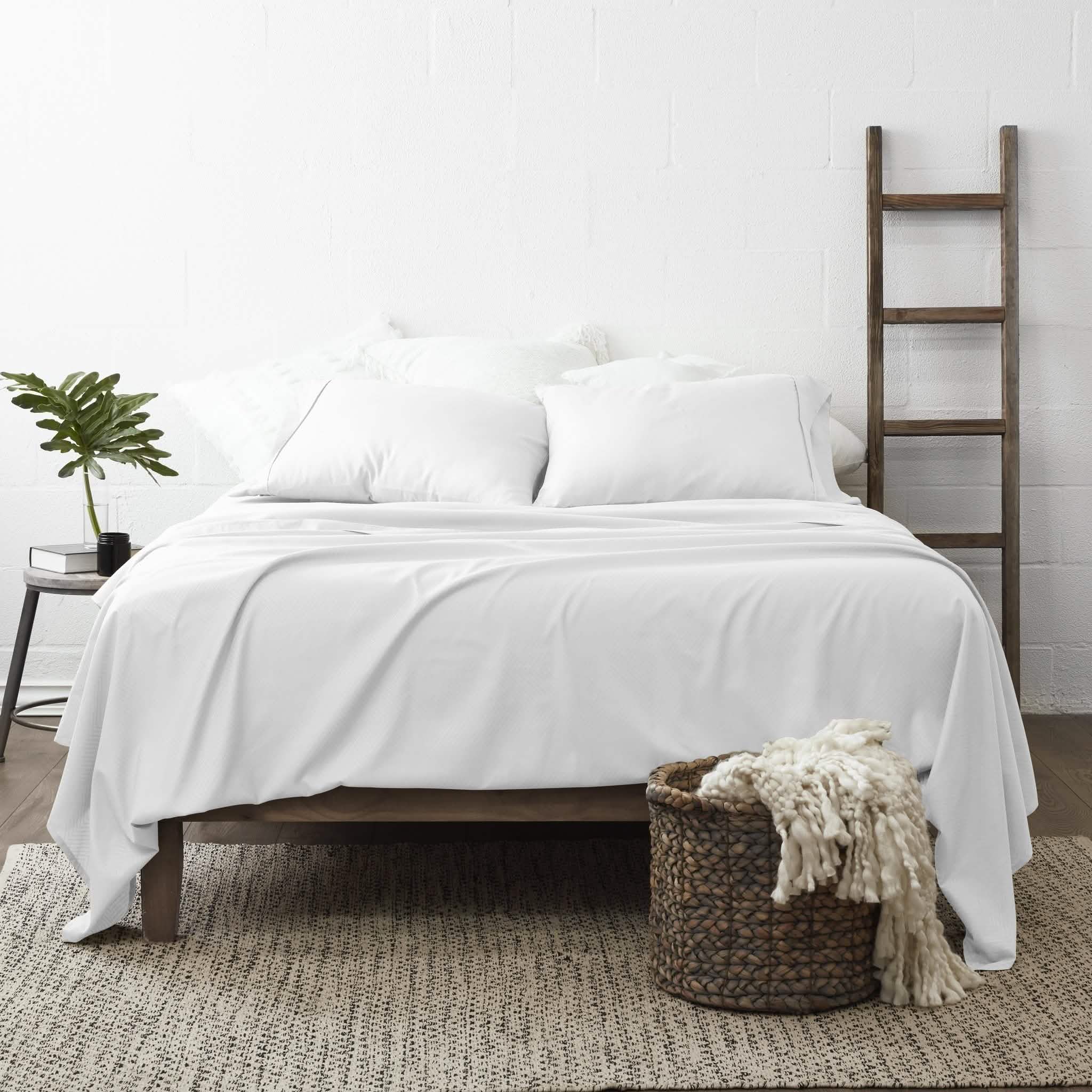 4-Piece: Chevron Embossed Sheet Set