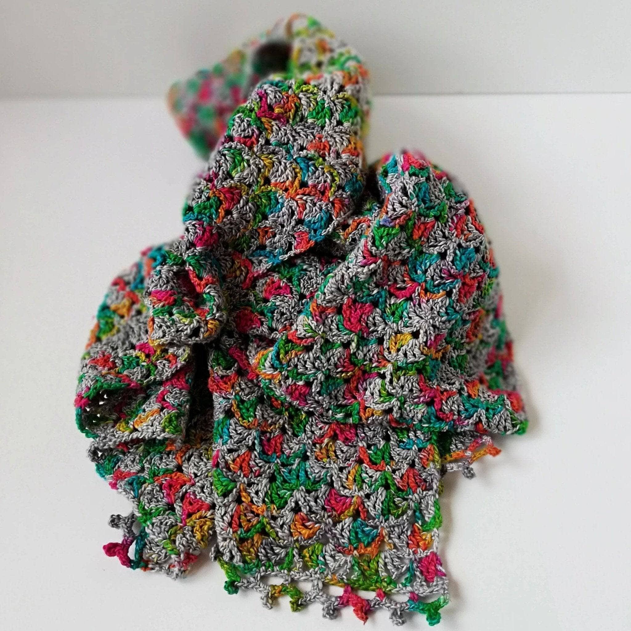 Gleeful Hummingbirds Wrap Crochet Kit