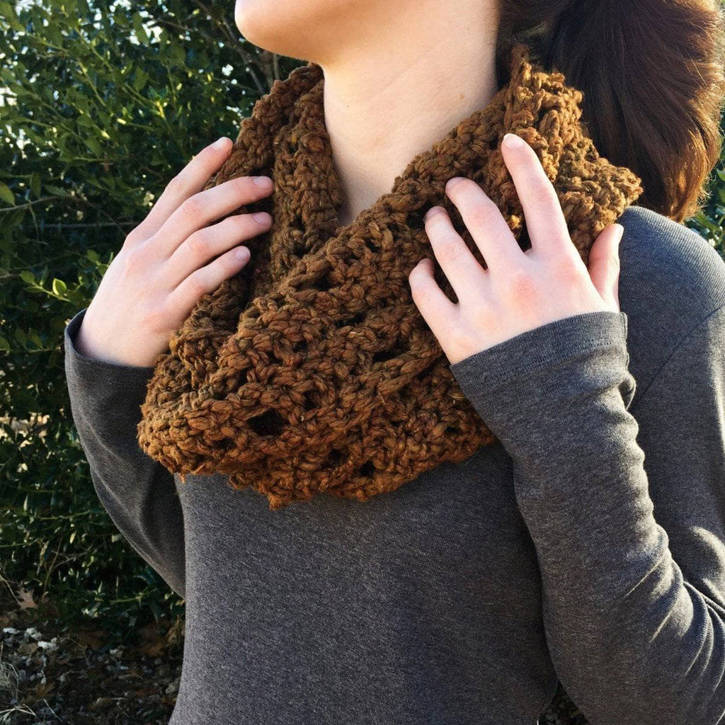 Mountain Mobius Cowl Crochet Kit
