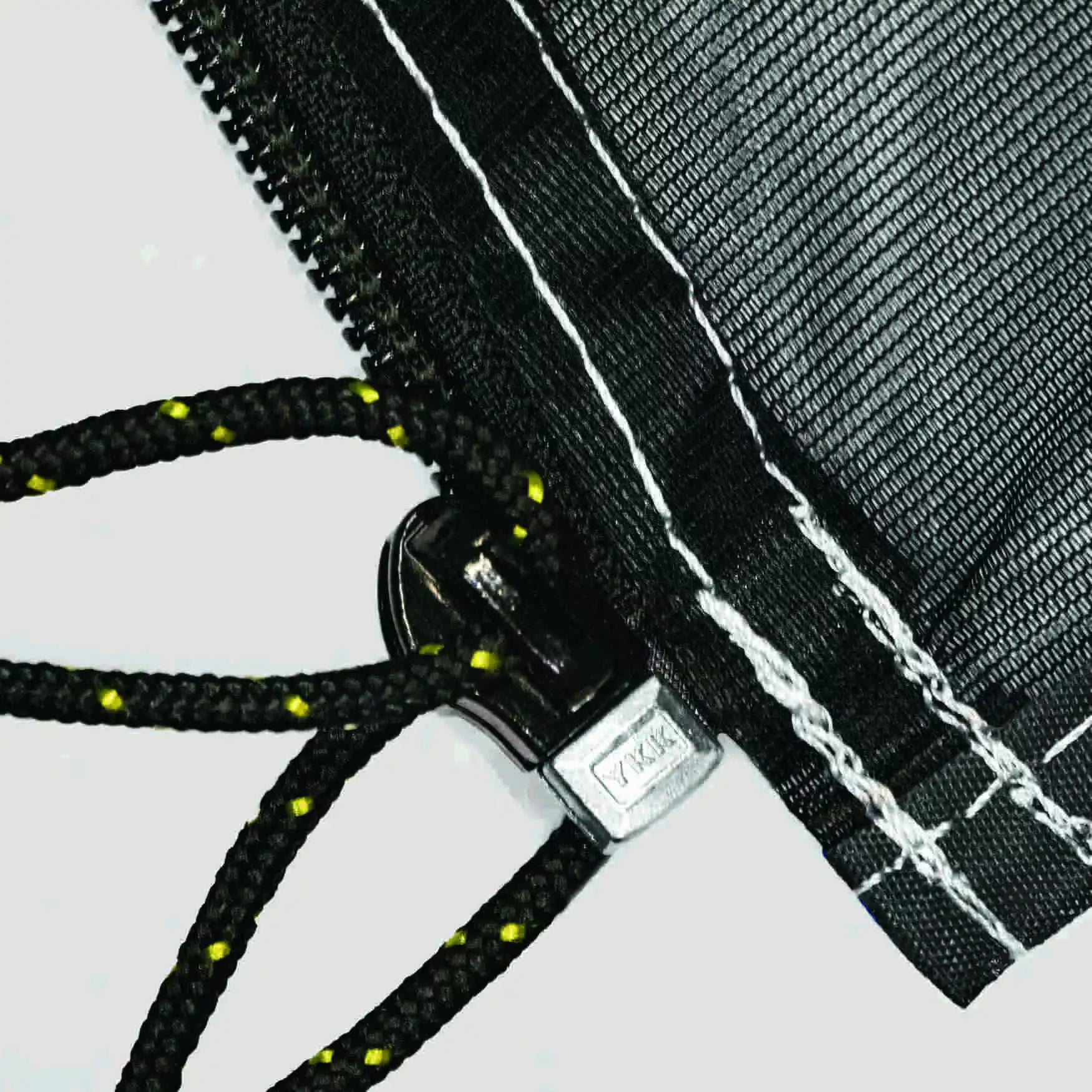 SOLI Mesh Wall