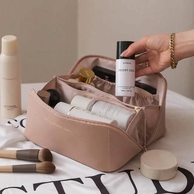 Women Makeup Organizer Toiletry Leather Bag